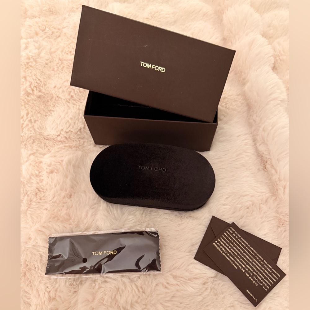 Tom Ford Brown Velvet Sunglasses Case with Brown Box and Accessories